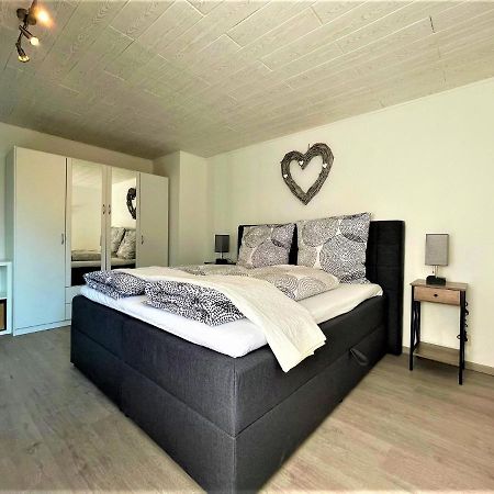 Appartement Traumhafter Moselblick, Garten & Lounge, Boxspringbett, Top Lage à Bullay Extérieur photo